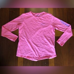 Vineyard Vines bright pink classic whale print long sleeved t-shirt size xs